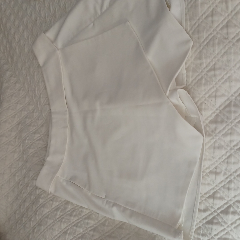 G by Giuliana White Skortz -NWT